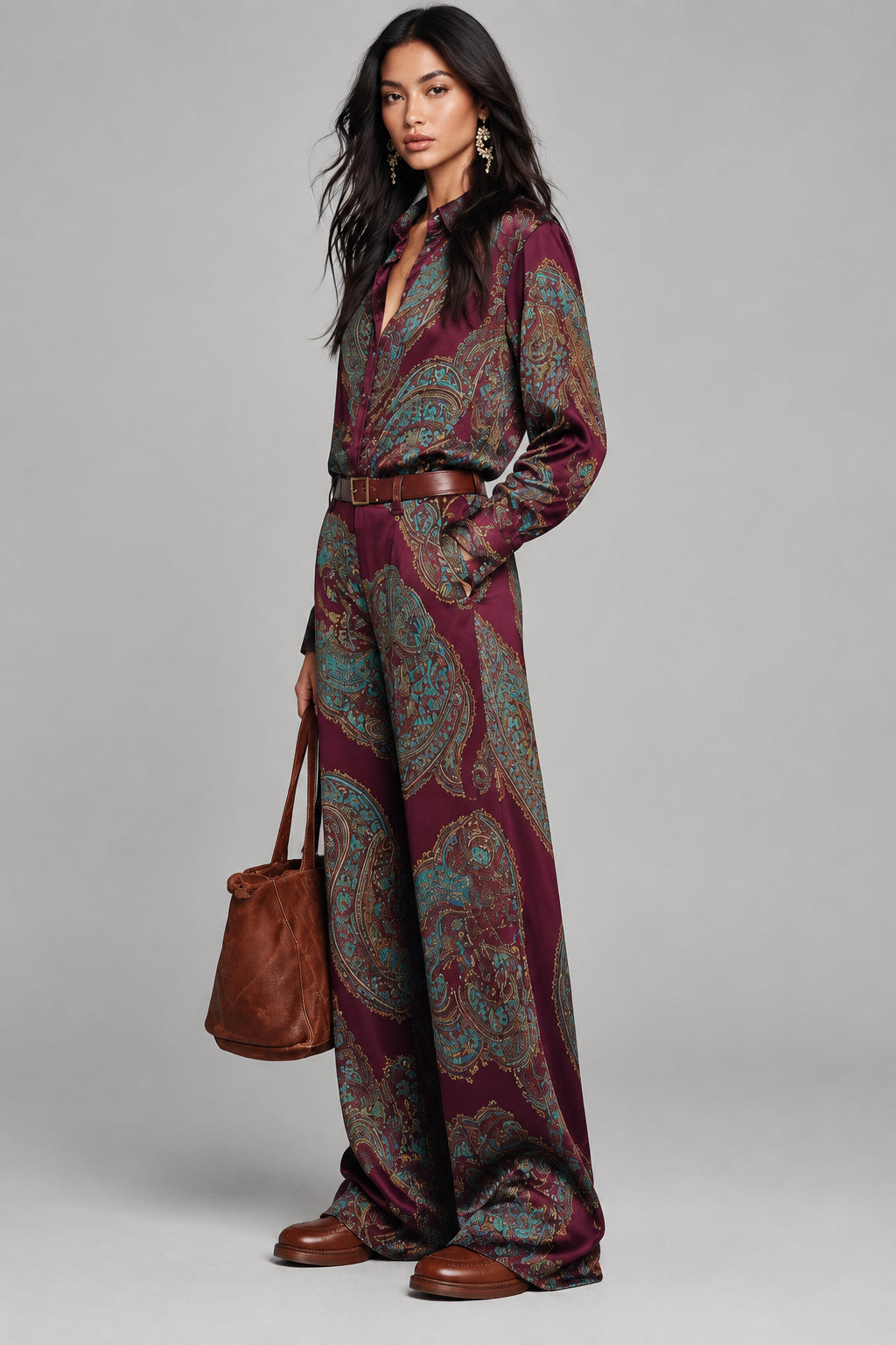 Alicce Completo di Camicia a Maniche Lunghe in Satin con Stampa Paisley
